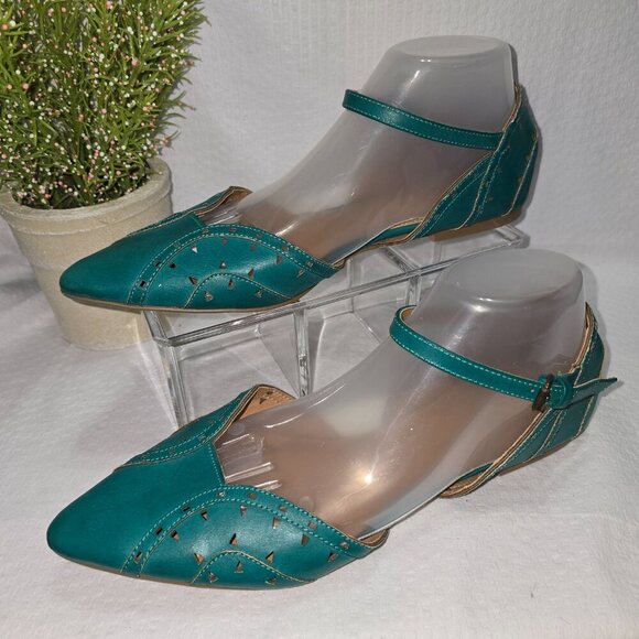 WOMENS MIA FLATS POINTED TOE ANKLE STRAP IN GREEN FAUX LEATHER SIZE 10 GUC - Picture 2 of 9